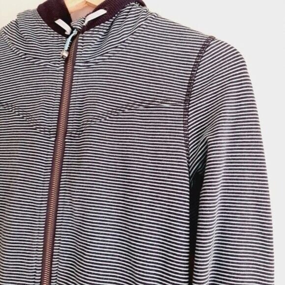 LULULEMON Bliss Break Hoodie Jacket Full-Zip Front Blue Stripe Sz M 6 8 - Picture 5 of 15